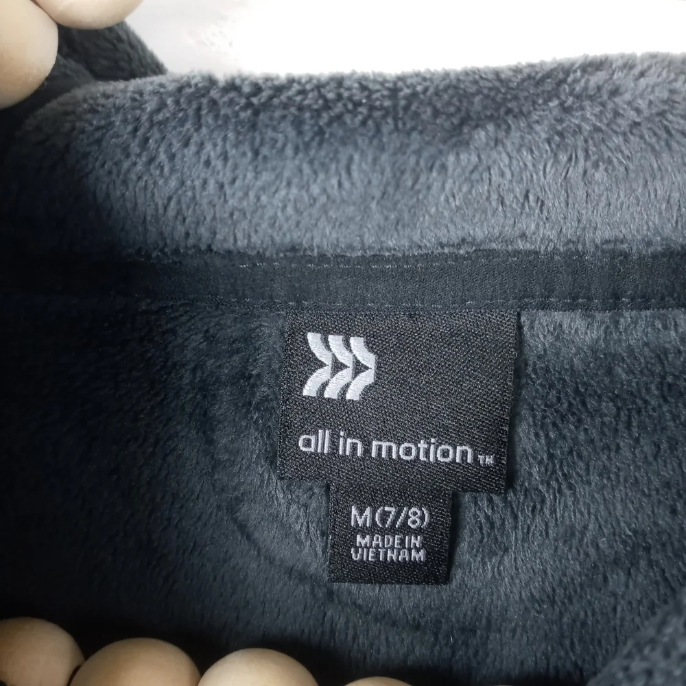 All in Motion girls 7-8 dark gray velour hooded cropped sweatshirt front pocket